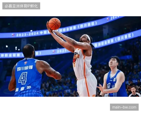 宁波队在新援的帮助下实现战绩飞跃，队史首次闯入季后赛创造了赛季最大惊喜之一